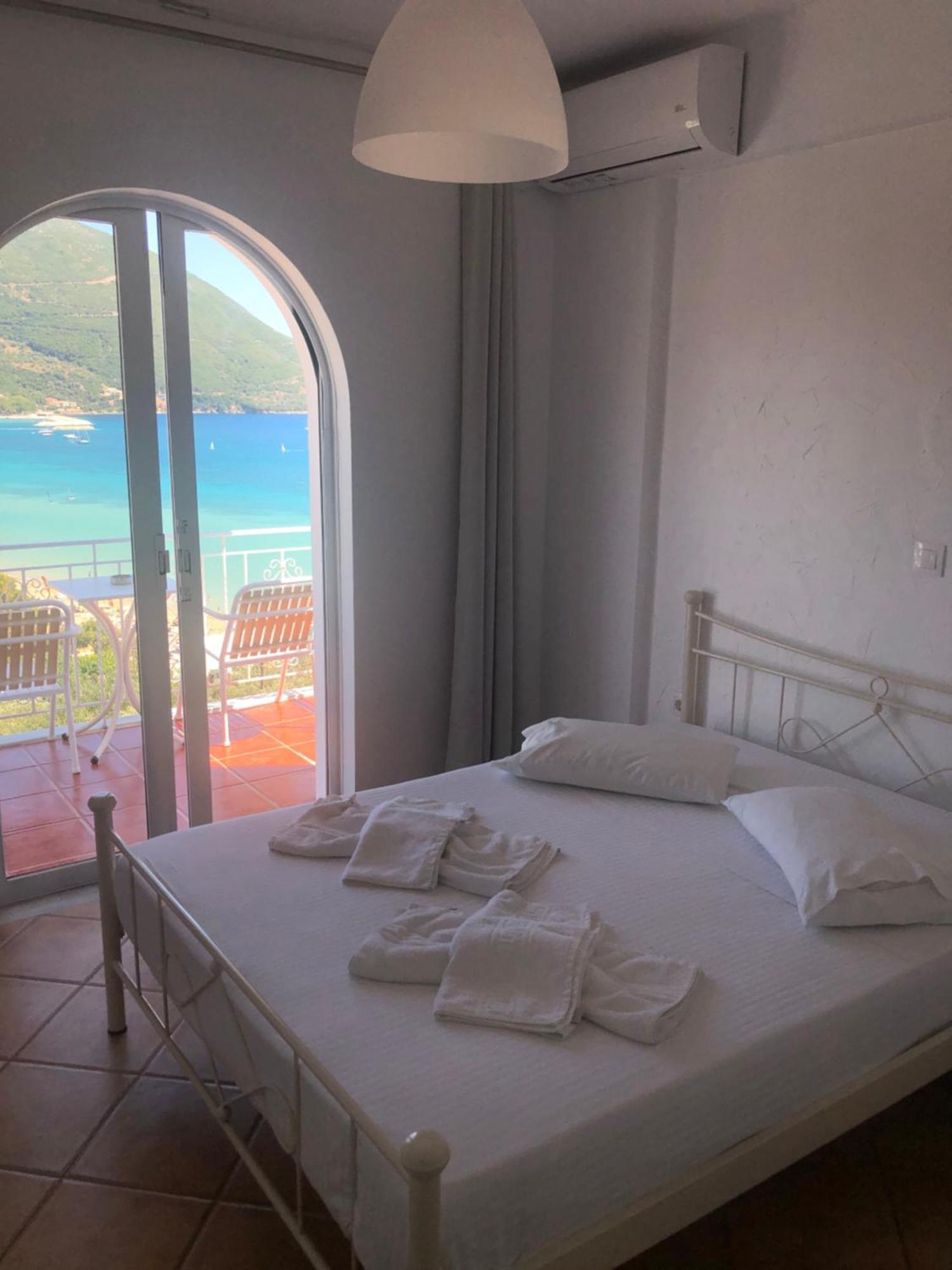 Seaview Rooms Vasiliki  Bilik gambar