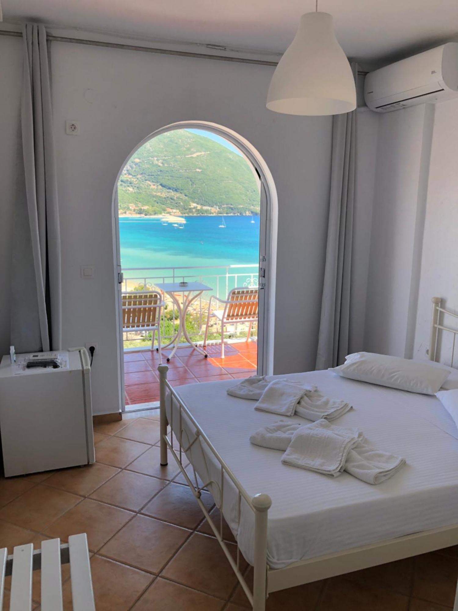 Seaview Rooms Vasiliki  Bilik gambar