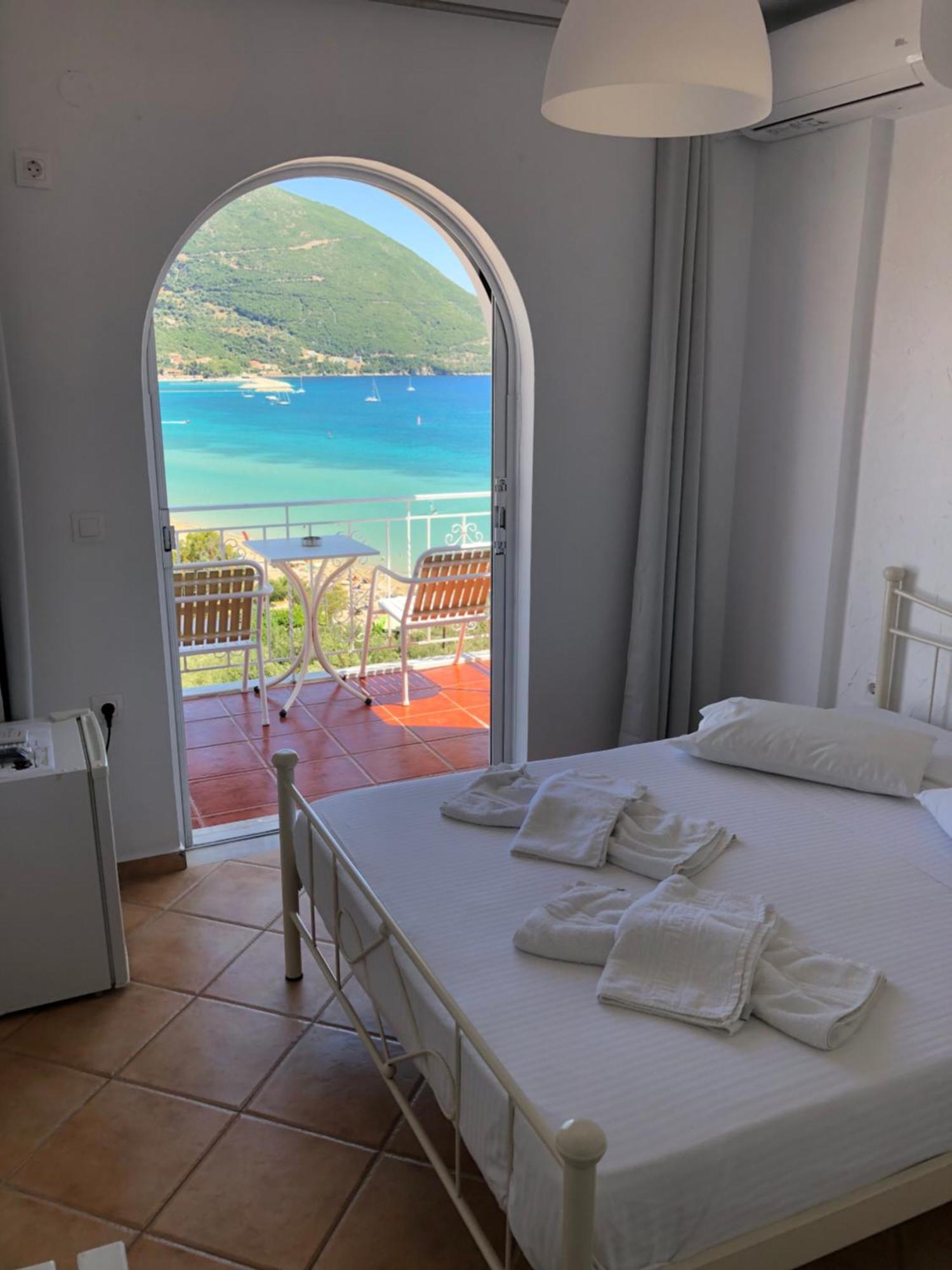 Seaview Rooms Vasiliki  Bilik gambar
