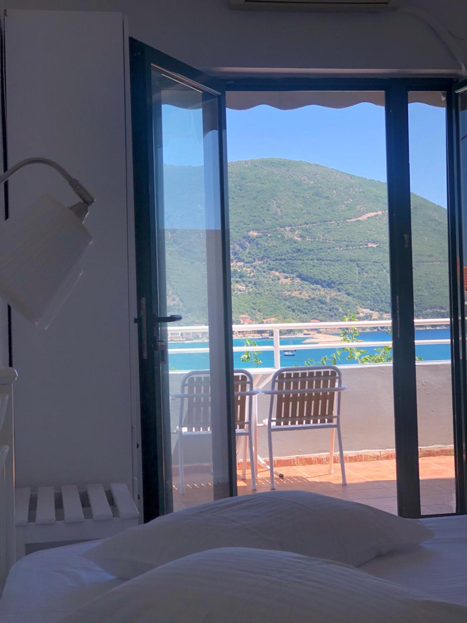 Seaview Rooms Vasiliki  Bilik gambar
