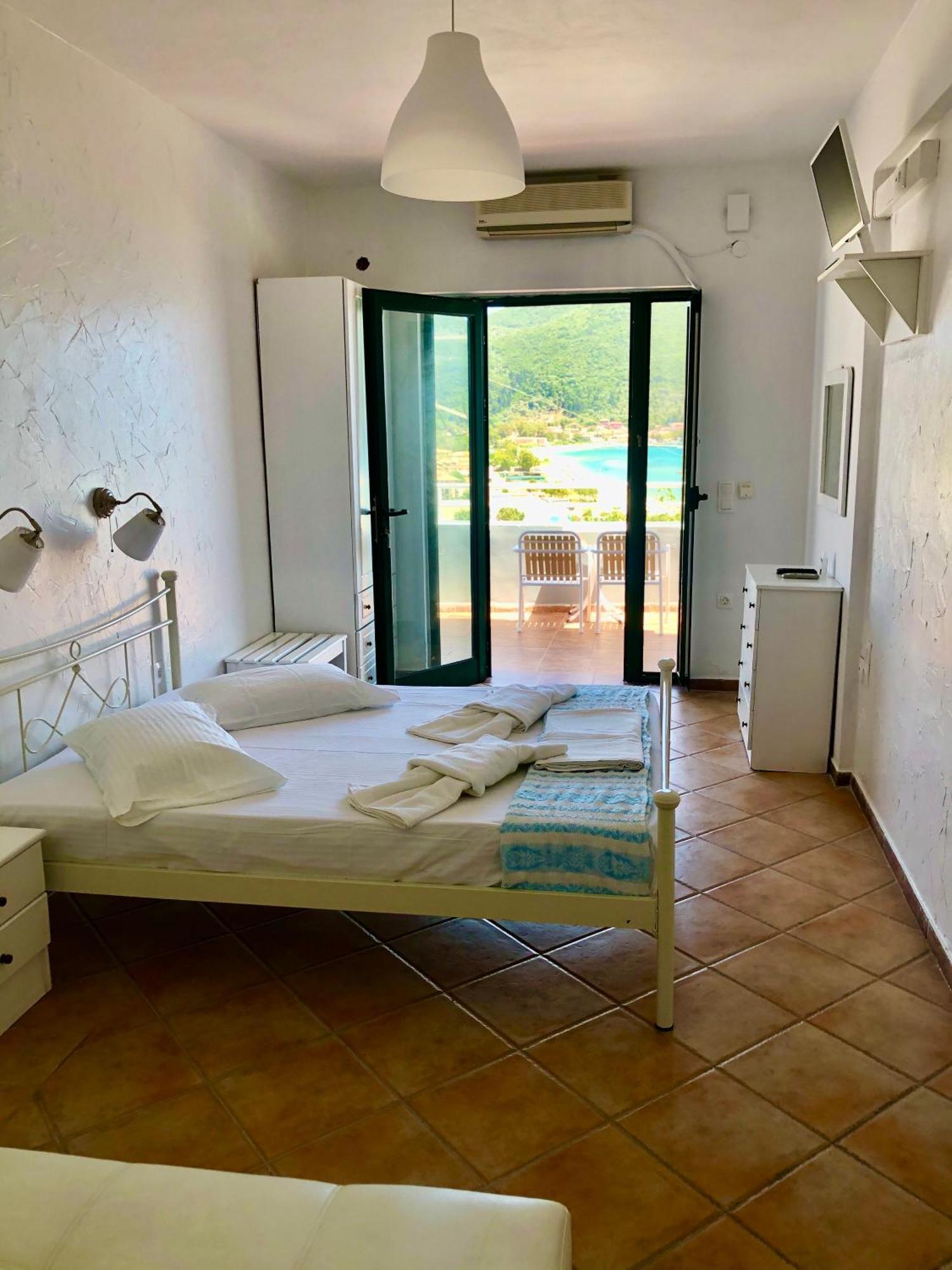 Seaview Rooms Vasiliki  Bilik gambar